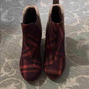 Toms Red and Brown Ankle Bootie wedge Cozy Plaid Design.